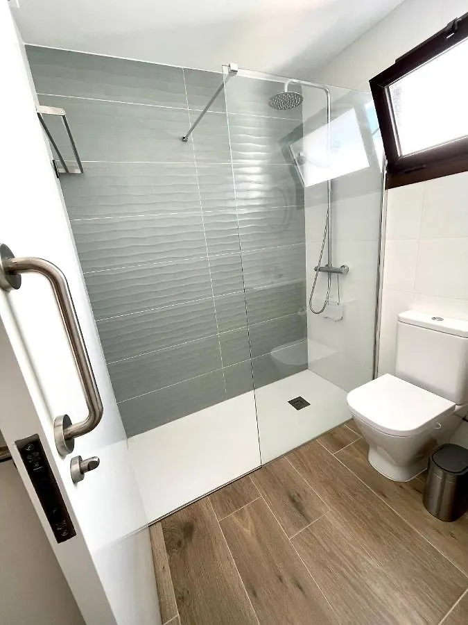 Piso Renovado A 200 Metros De La Playa Apartment Playa Honda  0*, Playa Honda (Lanzarote)